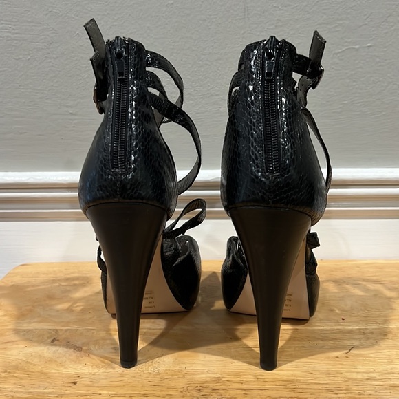 Steve Madden Luxe Platforms - Picture 6 of 8